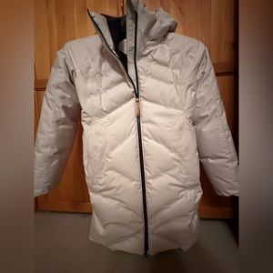 Indygena white down coat